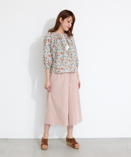 NATURAL BEAUTY BASIC(ナチュラルビューティーベーシック)の「【AneCan 5月号掲載】ワイドストラップミュール(サンダル・レディース・ホワイト/ベージュ系その他・SMALL/MEDIUM/LARGE)」の3枚目の写真