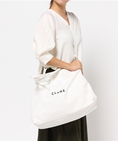 CLANE（クラネ）の「MULTI TOTE BAG（ボストンバッグ・レディース・ホワイト/ブラック・FREE）」の4枚目の写真