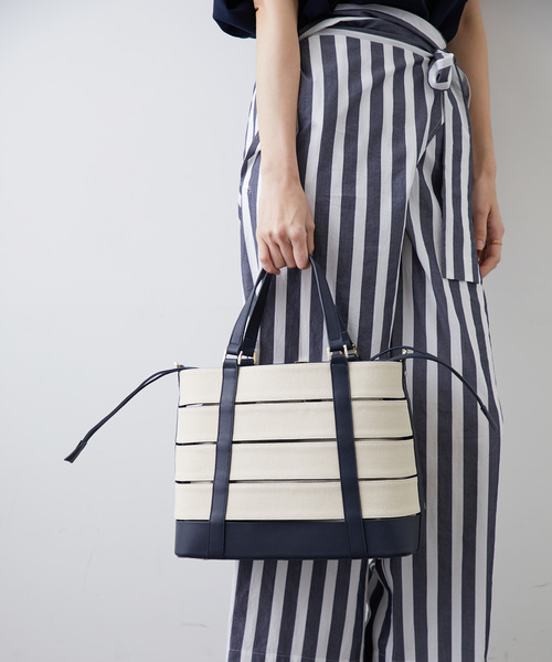 Gem.（ジェム）の「【Gem.】インターセクトキャンバストート / 　Intersect CanvasTote　011012466    （トートバッグ・レディース・オフホワイト/ネイビー/ブラック・FREE）」の3枚目の写真