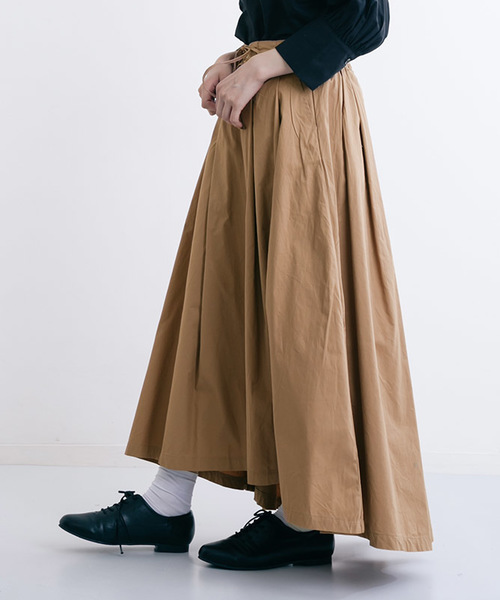 MERLOT（メルロー）の「ウエストスピンドルフレアスカート1173（スカート・レディース・レッド/カーキ/ベージュ/ネイビー・FREE）」の2枚目の写真