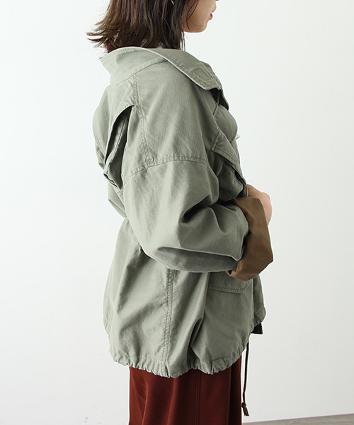 STUDIOUS（ステュディオス）の「【STUDIOUS】オーバーサイズミリタリーブルゾン（ミリタリージャケット・レディース・カーキ/ブラック・1）」の9枚目の写真