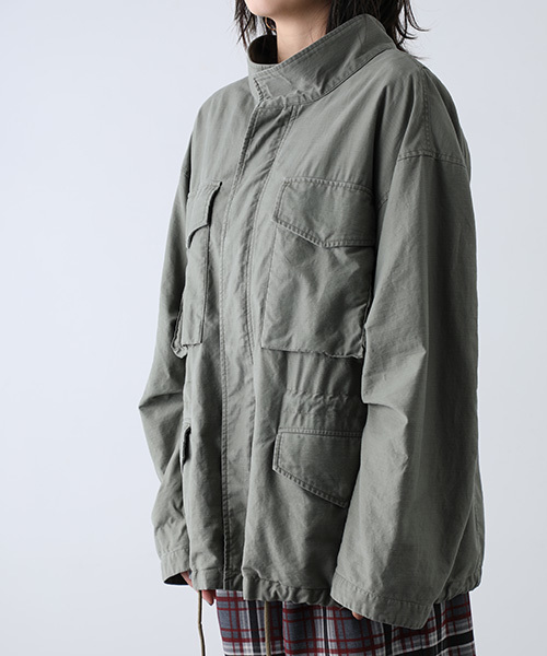 STUDIOUS（ステュディオス）の「【STUDIOUS】オーバーサイズミリタリーブルゾン（ミリタリージャケット・レディース・カーキ/ブラック・1）」の11枚目の写真