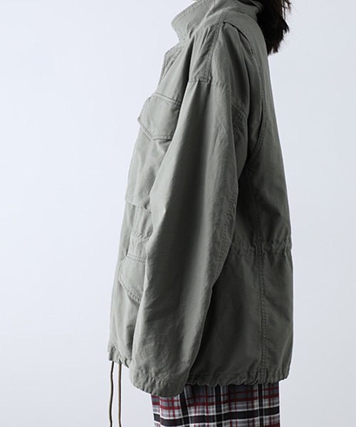 STUDIOUS（ステュディオス）の「【STUDIOUS】オーバーサイズミリタリーブルゾン（ミリタリージャケット・レディース・カーキ/ブラック・1）」の12枚目の写真