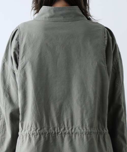 STUDIOUS（ステュディオス）の「【STUDIOUS】オーバーサイズミリタリーブルゾン（ミリタリージャケット・レディース・カーキ/ブラック・1）」の4枚目の写真