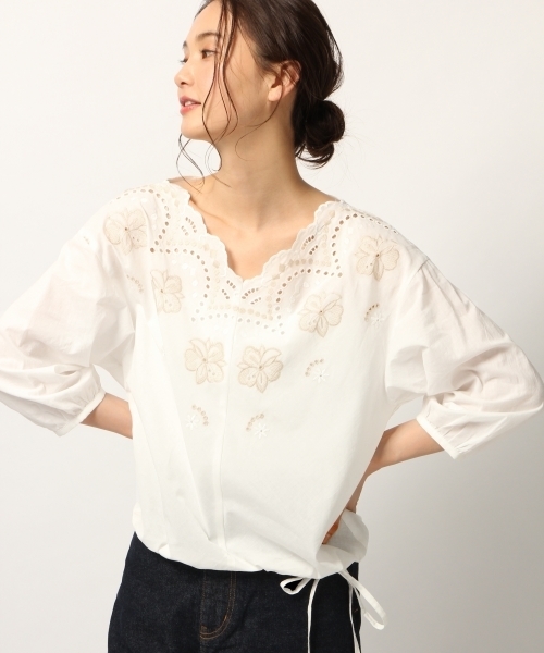 GLOBAL WORK（グローバルワーク）の「ウエストドロストVブラウス8分袖/776489（シャツ/ブラウス・レディース・レッド/ブラック/ホワイト/スカイブルー・LARGE/MEDIUM）」の2枚目の写真