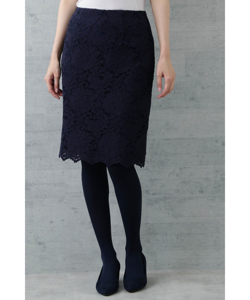 NATURAL BEAUTY BASIC(ナチュラルビューティーベーシック)の「【美人百花 10月号掲載】コードレースタイトスカート(スカート・レディース・ネイビー/オフホワイト/ブルー・SMALL/MEDIUM/X-SMALL)」の2枚目の写真