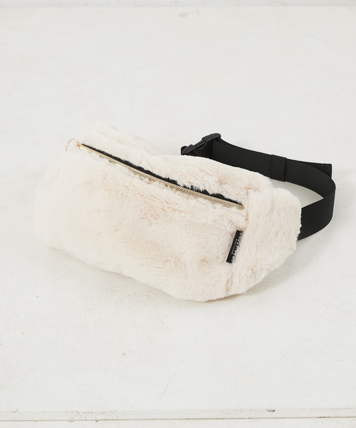 natural couture（ナチュラルクチュール）の「アソートボディバッグ（ボディバッグ/ウエストポーチ・レディース・アイボリー/オフホワイト/ブラック/ピンク・FREE）」の2枚目の写真