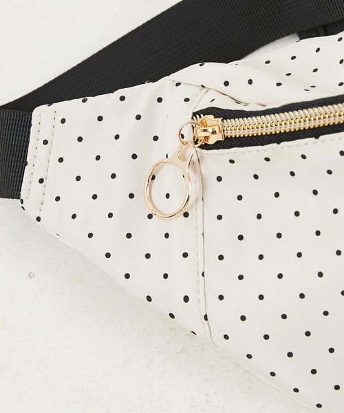 natural couture（ナチュラルクチュール）の「アソートボディバッグ（ボディバッグ/ウエストポーチ・レディース・アイボリー/オフホワイト/ブラック/ピンク・FREE）」の8枚目の写真