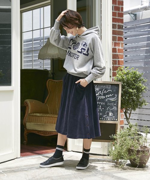 Otonato(オトナト)の「サイド釦ボリュームスカート(ママ)(スカート・レディース・ネイビー/エンジ・MEDIUM)」の3枚目の写真