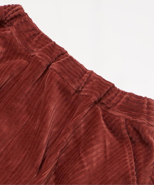 Otonato(オトナト)の「サイド釦ボリュームスカート(ママ)(スカート・レディース・ネイビー/エンジ・MEDIUM)」の8枚目の写真