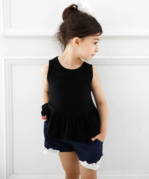 Bee des Bee（ビーデスビー）の「裾フリルノースリトップス（タンクトップ・キッズ・ブラック/ライトピンク/ミント/ラベンダー/ブルー・90cm/110cm/100cm/120cm/130cm/140cm/150cm）」の9枚目の写真