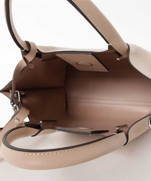 GIANNI CHIARINI(ジャンニ キアリーニ)の「GIANNI CHIARINI: 【TWENTY】 ポーチ付バッグ(トートバッグ・レディース・ブラック/ピンク/ピンク系その他/キャメル・F)」の5枚目の写真
