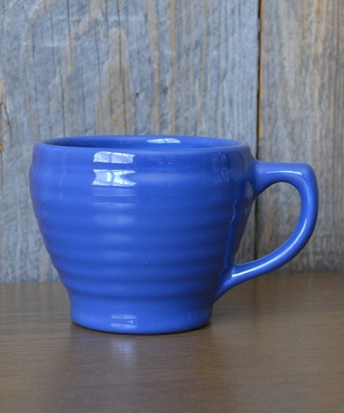 SHIPS（シップス）の「BAUER POTTERY: マグカップ（グラス/マグカップ/タンブラー・レディース・イエロー/ライトブルー/ブルー/ホワイト/オレンジ/ネイビー・ONE SIZE）」の4枚目の写真