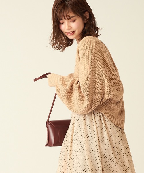 natural couture(ナチュラルクチュール)の「ねじりショートボレロ(カーディガン/ボレロ・レディース・ベージュ/ブラウン/アイボリー/ボルドー・FREE)」の3枚目の写真