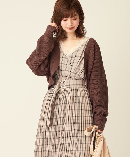 natural couture(ナチュラルクチュール)の「ねじりショートボレロ(カーディガン/ボレロ・レディース・ベージュ/ブラウン/アイボリー/ボルドー・FREE)」の13枚目の写真