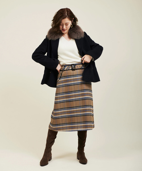 The Virgnia（ザ ヴァージニア）の「ＦＯＸ混Ｖネックパフスリーブニット（ニット/セーター・レディース・ブラック/パープル/オフホワイト/イエロー/ブルー・FREE）」の10枚目の写真