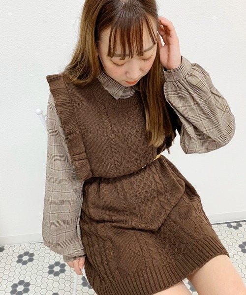 apres jour（アプレジュール）の「フリルニットワンピース×ブラウスセット【ZOZOTOWN限定アイテム】（ワンピース・レディース・ダークブラウン/モカ/ライトベージュ・フリー）」の4枚目の写真