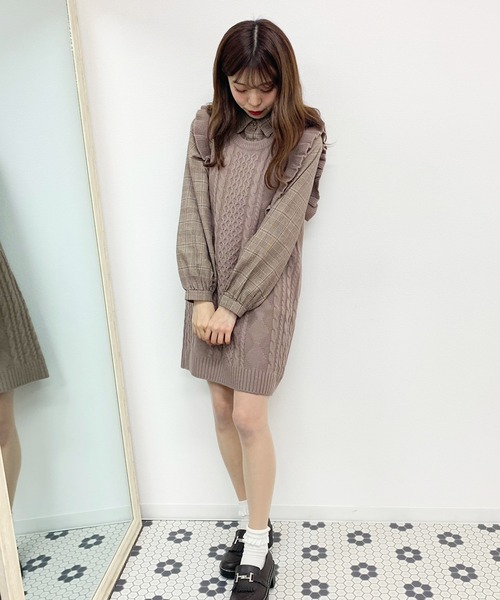 apres jour（アプレジュール）の「フリルニットワンピース×ブラウスセット【ZOZOTOWN限定アイテム】（ワンピース・レディース・ダークブラウン/モカ/ライトベージュ・フリー）」の17枚目の写真