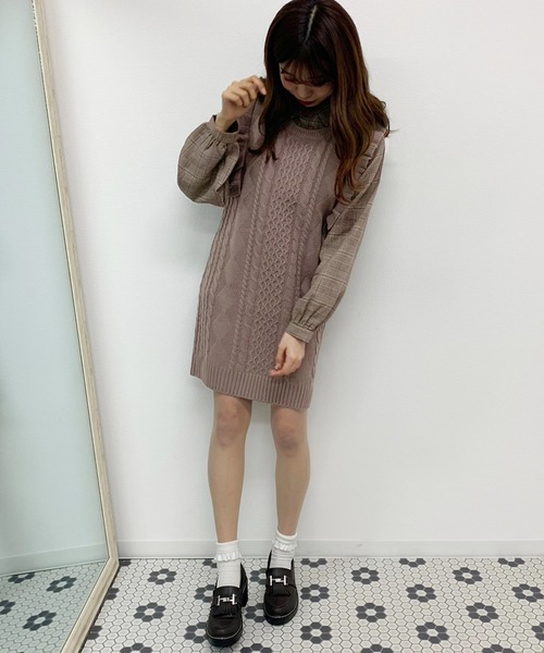 apres jour（アプレジュール）の「フリルニットワンピース×ブラウスセット【ZOZOTOWN限定アイテム】（ワンピース・レディース・ダークブラウン/モカ/ライトベージュ・フリー）」の18枚目の写真