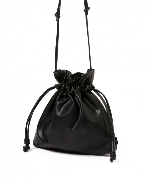 LAKOLE（ラコレ）の「巾着ショルダーバッグ / LAKOLE（ショルダーバッグ・メンズ・ブルー/ベージュ/ブラック/ブラウン・FREE）」の5枚目の写真