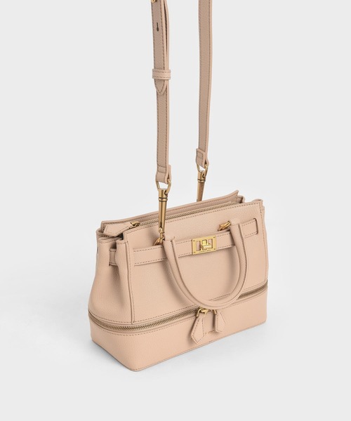 CHARLES & KEITH(チャールズ & キース)の「クロックエフェクト ツーウェイジップトート / Croc-Effect Two-Way Zip Tote(トートバッグ・レディース・ベージュ/ブラック/マルチ/オリーブ・M)」の14枚目の写真