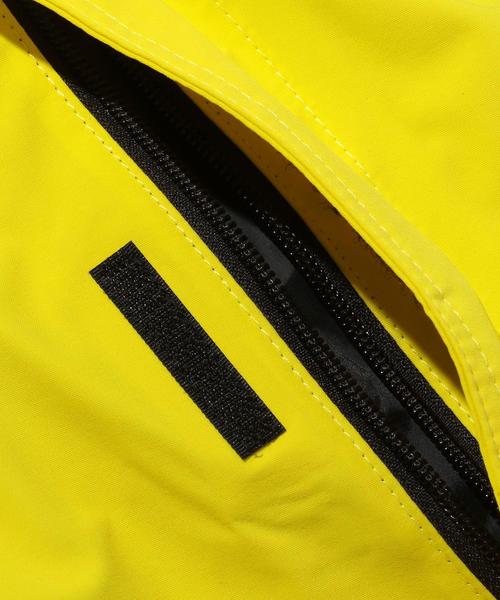 THE NORTH FACE（ザノースフェイス）の「＜THE NORTH FACE＞ MOUNTAIN LIGHT JKT/マウンテンライトジャケット（マウンテンパーカー・メンズ・イエロー/ベージュ/ブラック/オリーブ・MEDIUM/X-LARGE/LARGE）」の6枚目の写真