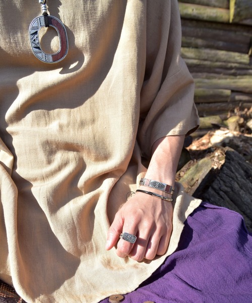 チャイハネ（チャイハネ）の「【チャイハネ】トゥアベルMEN'Sバングル（バングル/リストバンド・メンズ・ブラック/シルバー/ゴールド・FREE）」の8枚目の写真