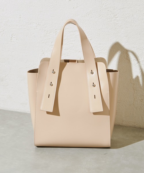 mystic(ミスティック)の「WEB限定 loti マルチハンドルバッグ(ショルダーバッグ・レディース・ブラック/ベージュ・FREE)」の2枚目の写真