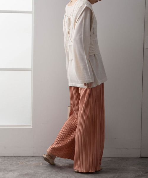 rectangle（レクタングル）の「裾メローサテンプリーツワイドパンツ（その他パンツ・レディース・ブラック/ベージュ/ブラウン/オレンジ・FREE）」の10枚目の写真