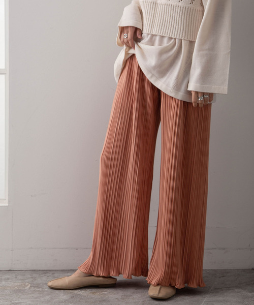 rectangle（レクタングル）の「裾メローサテンプリーツワイドパンツ（その他パンツ・レディース・ブラック/ベージュ/ブラウン/オレンジ・FREE）」の11枚目の写真