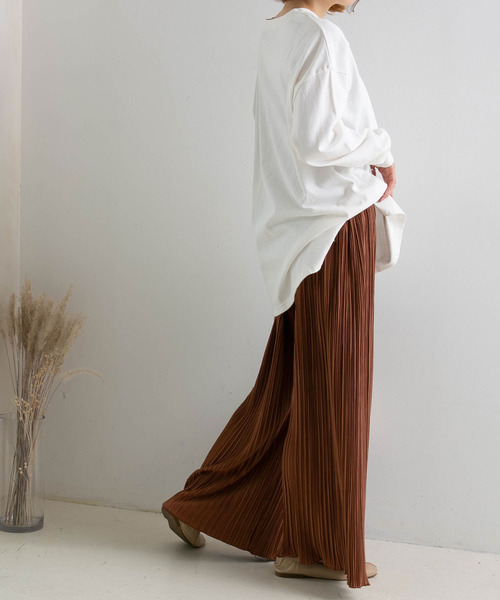 rectangle（レクタングル）の「裾メローサテンプリーツワイドパンツ（その他パンツ・レディース・ブラック/ベージュ/ブラウン/オレンジ・FREE）」の12枚目の写真