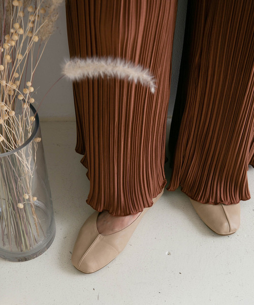 rectangle（レクタングル）の「裾メローサテンプリーツワイドパンツ（その他パンツ・レディース・ブラック/ベージュ/ブラウン/オレンジ・FREE）」の13枚目の写真