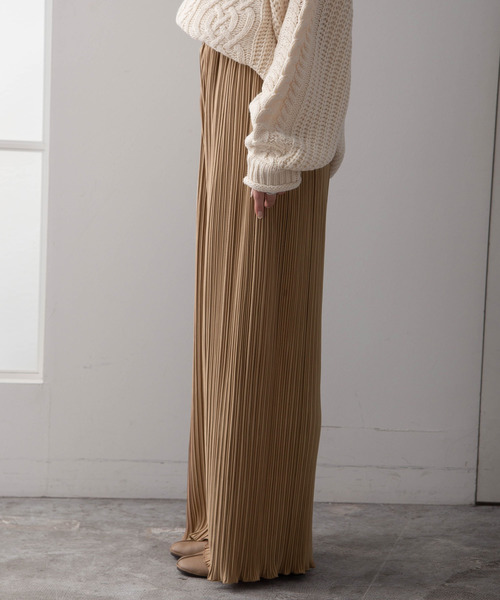 rectangle（レクタングル）の「裾メローサテンプリーツワイドパンツ（その他パンツ・レディース・ブラック/ベージュ/ブラウン/オレンジ・FREE）」の18枚目の写真