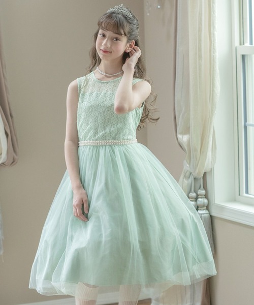 Catherine Cottage(キャサリンコテージ)の「デコルテシースルー パールベルトドレス(ドレス・キッズ・ベージュ/ネイビー/レッド/グリーン/ライラック/ピンク/イエロー・110/120/130/140/150/160)」の22枚目の写真