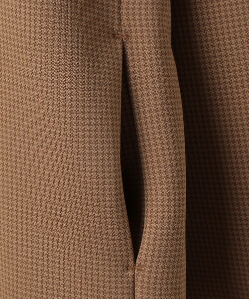 SHIPS（シップス）の「SC:MADE IN JAPANバルキー ポンチ クルーネック プルオーバー (チェック)（スウェット・メンズ・キャメル/ダークグレー・LARGE/SMALL/MEDIUM/X-LARGE）」の11枚目の写真