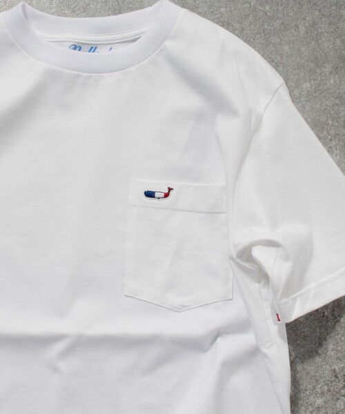 NOLLEY'S goodman(ノーリーズグッドマン)の「クジラワンポイント ポケット付きTシャツ(Tシャツ/カットソー・メンズ・ネイビー系3/ネイビー/グレイッシュベージュ/ホワイト/レッド系その他3・M/S/L/XL)」の2枚目の写真