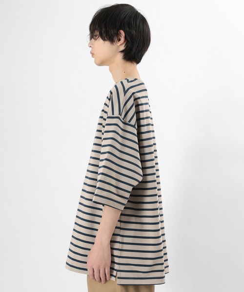 make a ray!（メイク ア レイ！）の「ビッグシルエット バスクボーダー クルーネック カットソー（Tシャツ/カットソー・メンズ・ベージュ/ブルー/オフホワイト・M/L）」の4枚目の写真