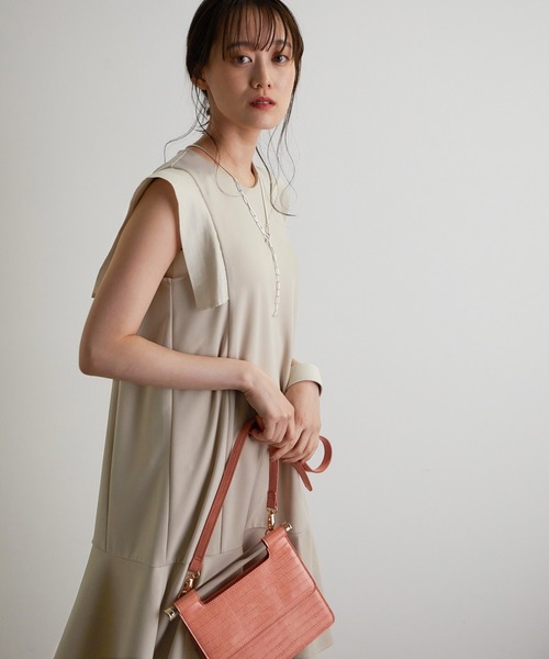 vis-`a-vis(ビサビ)の「【WEB限定】異素材カットミニワンピース(ワンピース・レディース・ブラック/ベージュ系その他/オリーブ・FREE)」の17枚目の写真