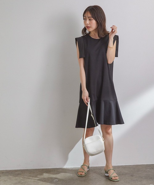 vis-`a-vis(ビサビ)の「【WEB限定】異素材カットミニワンピース(ワンピース・レディース・ブラック/ベージュ系その他/オリーブ・FREE)」の6枚目の写真