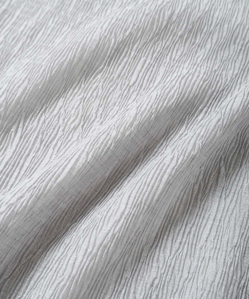 Crisp yours（クリスプユアーズ）の「【WEB限定】クレープシアーブラウス（シャツ/ブラウス・レディース・ブラック/ブルー/アイボリー/ピンクベージュ・FREE）」の11枚目の写真