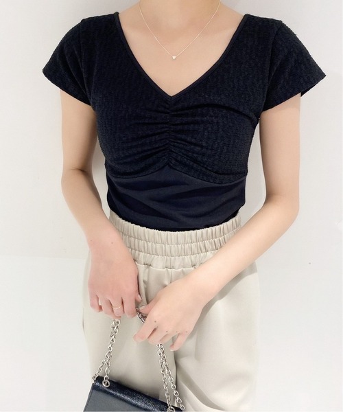 Charles Chaton(シャルルシャトン)の「Swan lake Tシャツ(Tシャツ/カットソー・レディース・アイボリー/ブラック・FREE)」の2枚目の写真