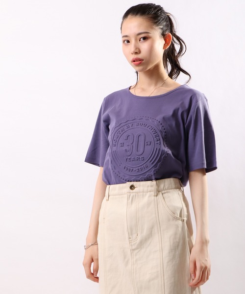 FUNALIVE(ファンアライブ)の「【je crois soi】型押しカットソー(Tシャツ/カットソー・レディース・ブラック/ベージュ/パープル/グレー/ブルー/グリーン/オレンジ/オフホワイト/グレー系その他/ピンク/イエロー/サーモンピンク・FREE)」の8枚目の写真