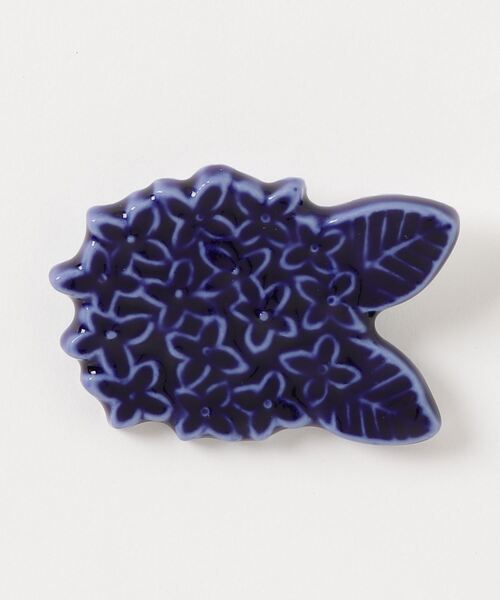 North Object De Petit 陶器アイコンブローチ