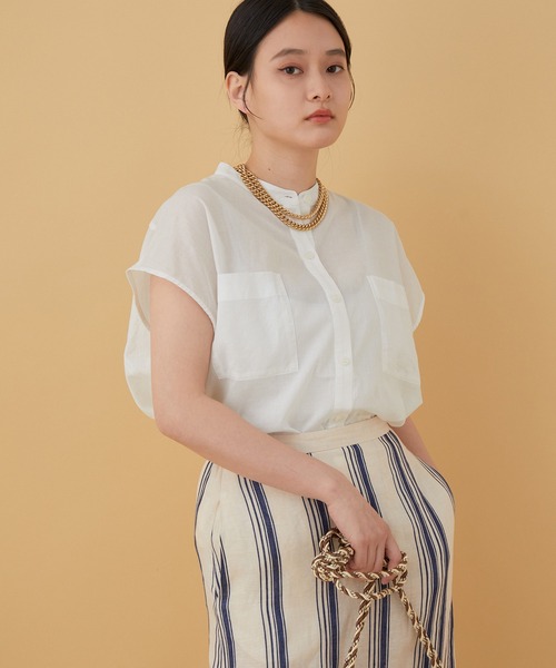 ADAM ET ROPE'(アダムエロペ)の「【アウトレット店舗・WEB限定】コクーンバンドカラーシャツ(シャツ/ブラウス・レディース・ホワイト/チャコールグレー/ミント・FREE)」の2枚目の写真