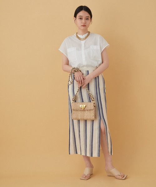 ADAM ET ROPE'(アダムエロペ)の「【アウトレット店舗・WEB限定】コクーンバンドカラーシャツ(シャツ/ブラウス・レディース・ホワイト/チャコールグレー/ミント・FREE)」の4枚目の写真