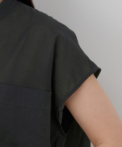ADAM ET ROPE'(アダムエロペ)の「【アウトレット店舗・WEB限定】コクーンバンドカラーシャツ(シャツ/ブラウス・レディース・ホワイト/チャコールグレー/ミント・FREE)」の11枚目の写真