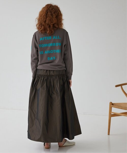 MJUKA.(ミューカ)の「プリントスウェットプルオーバー(Tシャツ/カットソー・レディース・チャコールグレー/ベージュ・FREE)」の12枚目の写真