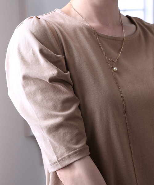 ElegChic(エレグシック)の「タック パフスリーブカットソー(Tシャツ/カットソー・レディース・ブラック/グレイッシュベージュ/オフホワイト・4L/L/XL/XXL/M)」の17枚目の写真