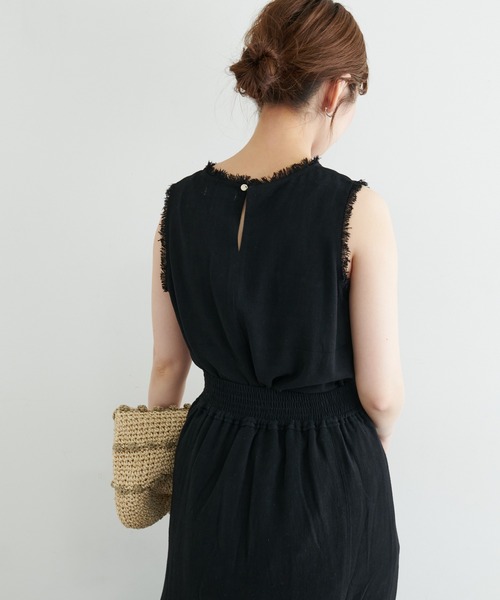 natural couture(ナチュラルクチュール)の「麻混フリンジノースリーブブラウス(シャツ/ブラウス・レディース・ブラック/レッド/アイボリー/イエロー・FREE)」の10枚目の写真