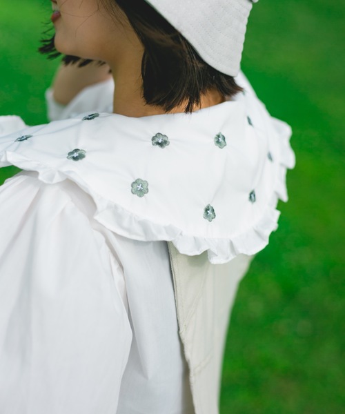 nemne store（ネンネストア）の「お花畑の刺繍衿ブラウス（シャツ/ブラウス・レディース・ベージュ/オフホワイト/ブルー/ミント・フリー）」の10枚目の写真